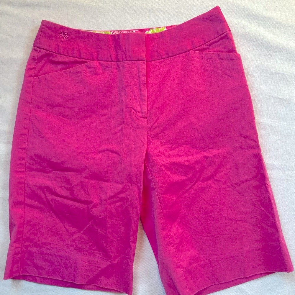 Lilly Pulitzer Bright Pink Women's Shorts Fits more like 00.